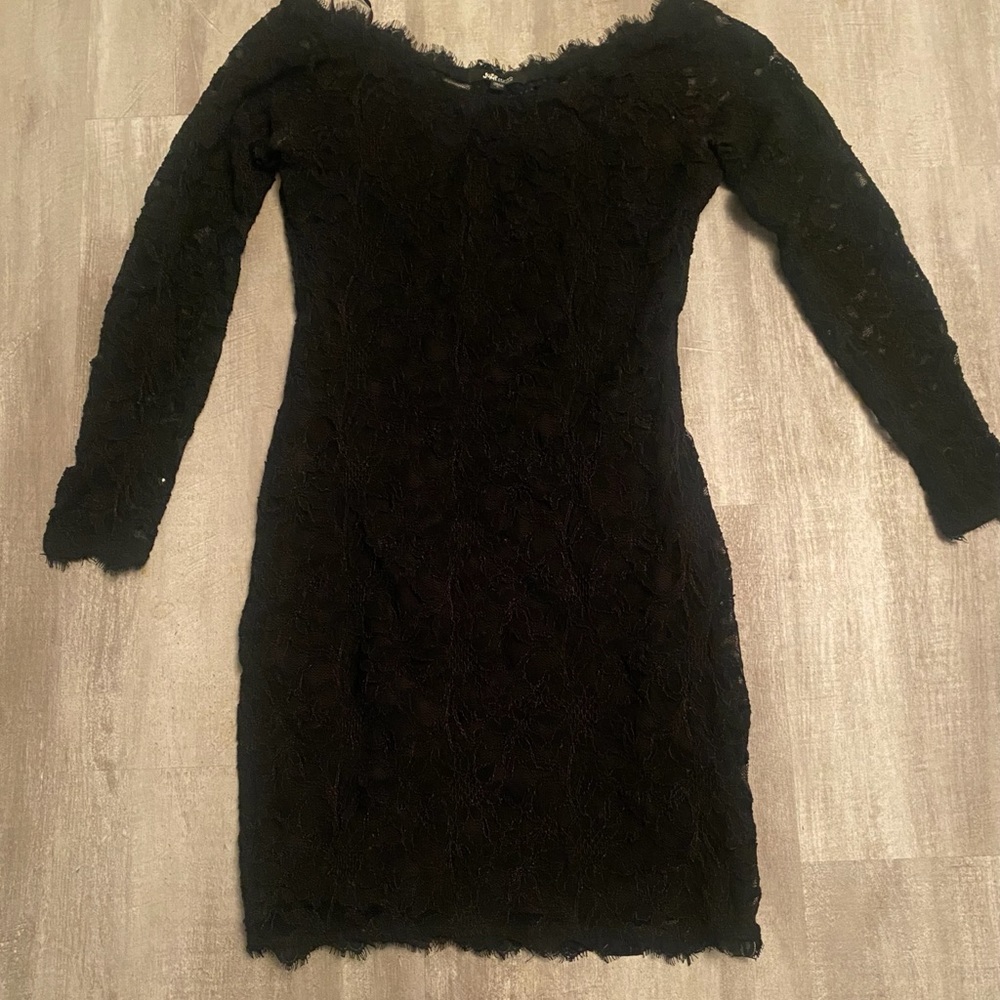Black Lace Fitted Dress - Juniors Large